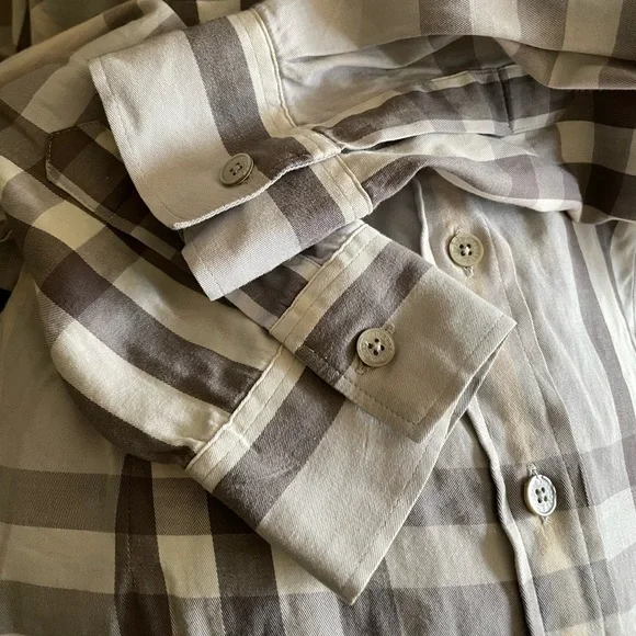 Burberry Women's Gray and White Check Shirt - Picture 5 of 8